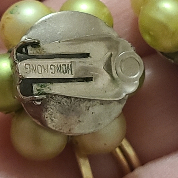 Vintage Lot of 5 Clip on Earrings - Picture 13 of 16